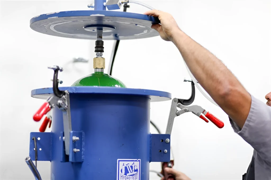 Pruebas hidrostáticas periódicas a tus cilindros: ¿Por qué es vital realizarlos?